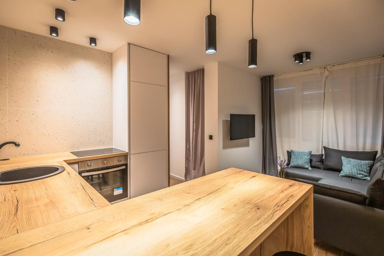 Vogue Apartments Omiš Exterior foto